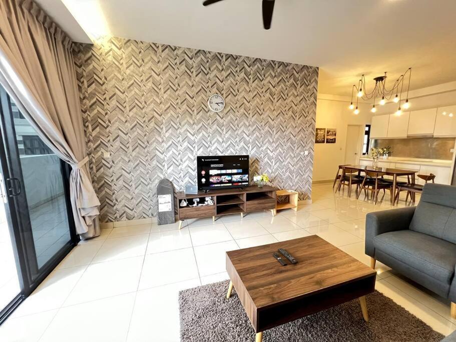 Meridinmedini Familytrip 5Min To Legoland By Vdo Homestay Nusajaya  Bagian luar foto