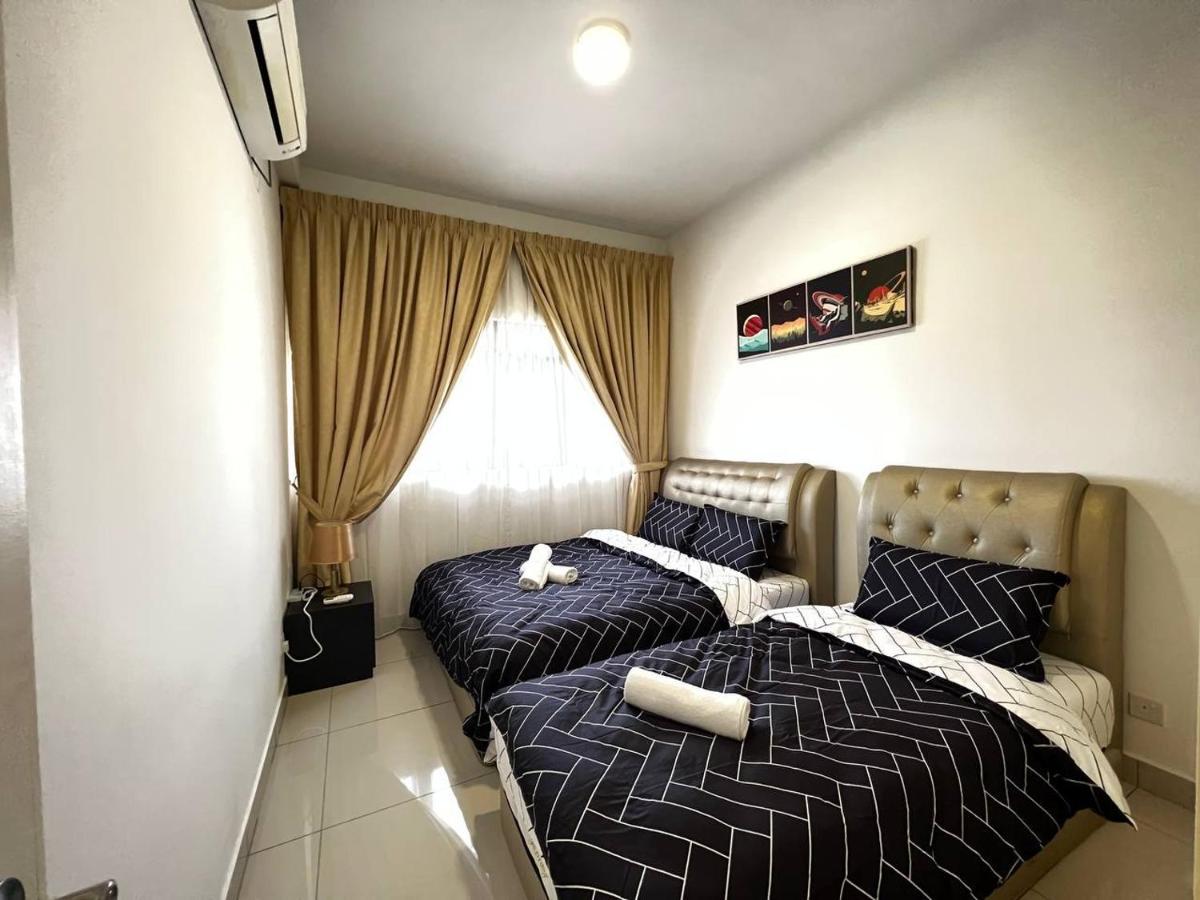 Meridinmedini Familytrip 5Min To Legoland By Vdo Homestay Nusajaya  Bagian luar foto