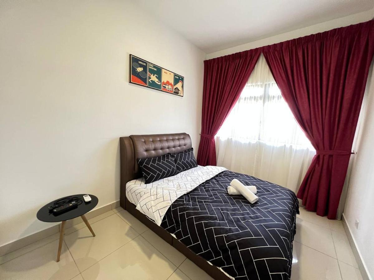 Meridinmedini Familytrip 5Min To Legoland By Vdo Homestay Nusajaya  Bagian luar foto